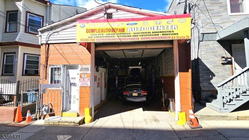 64 State St - Photo 1