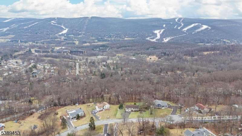 26 Cedar Ridge Dr - Photo 1