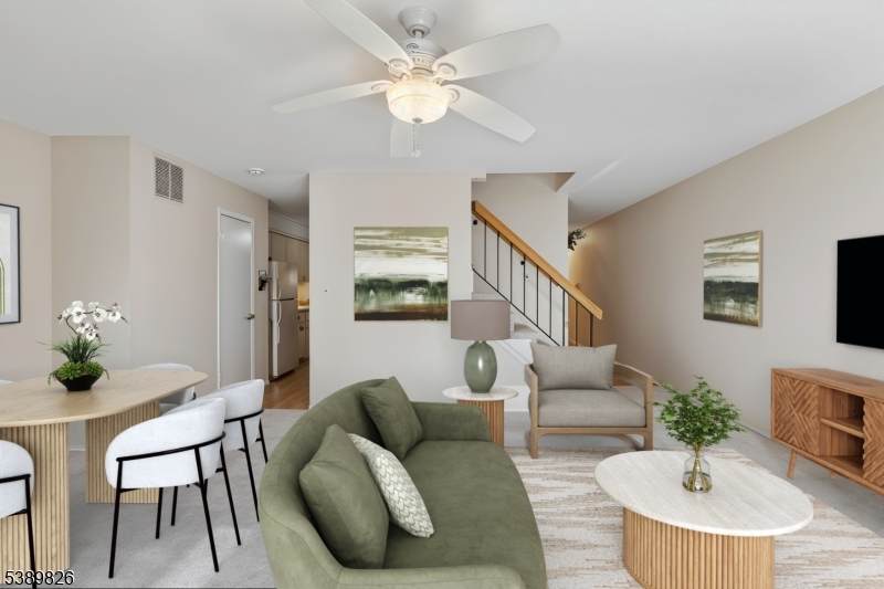 43 Wellington Ave - Photo 1