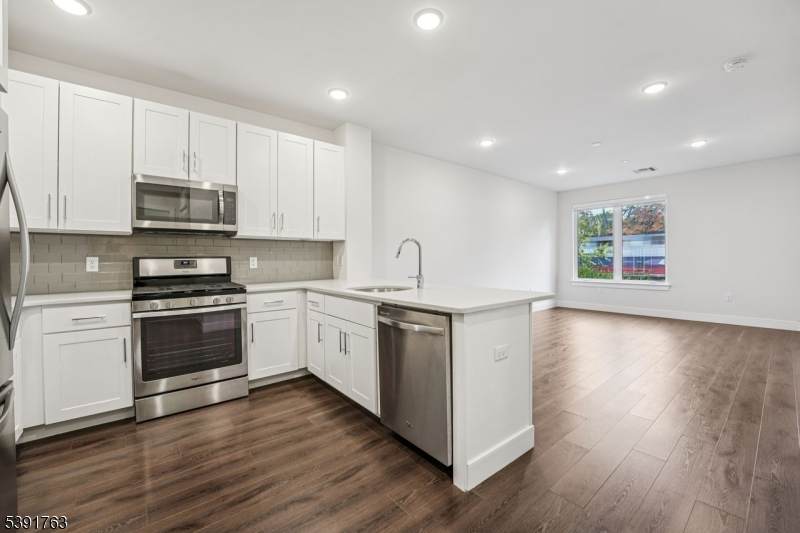 41 W Prospect St - Photo 1