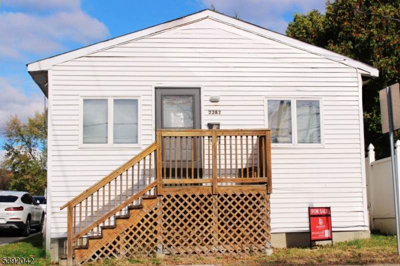 2282 Springfield Ave - Photo 1