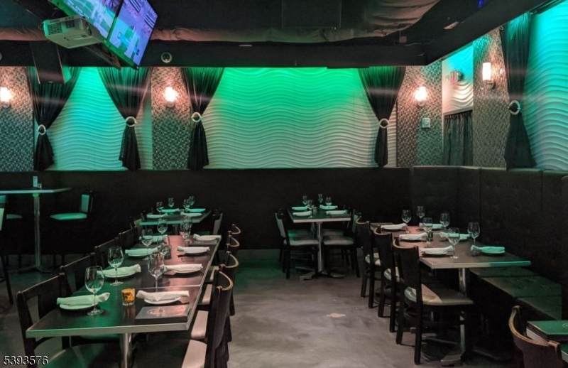 475 Washington Blvd - Photo 1