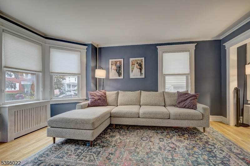 43 Llewellyn Ave - Photo 1