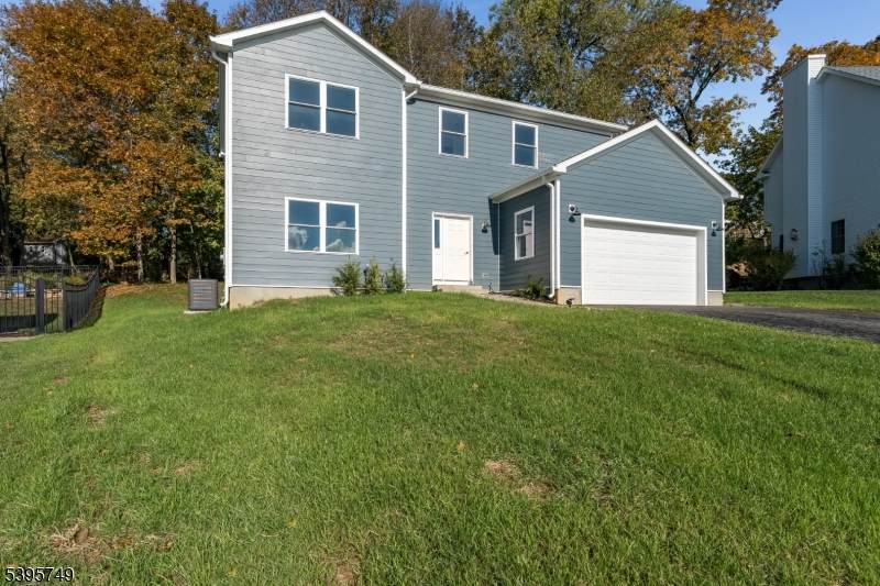 9 Heather Hill Rd - Photo 1