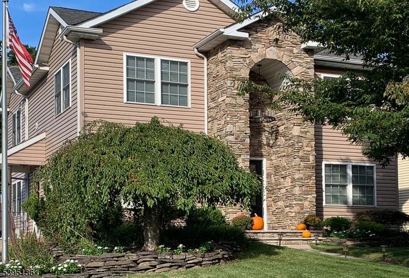 2 Eckhardt Ter - Photo 1