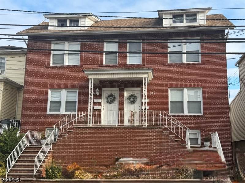 252 Belgrove Dr - Photo 1