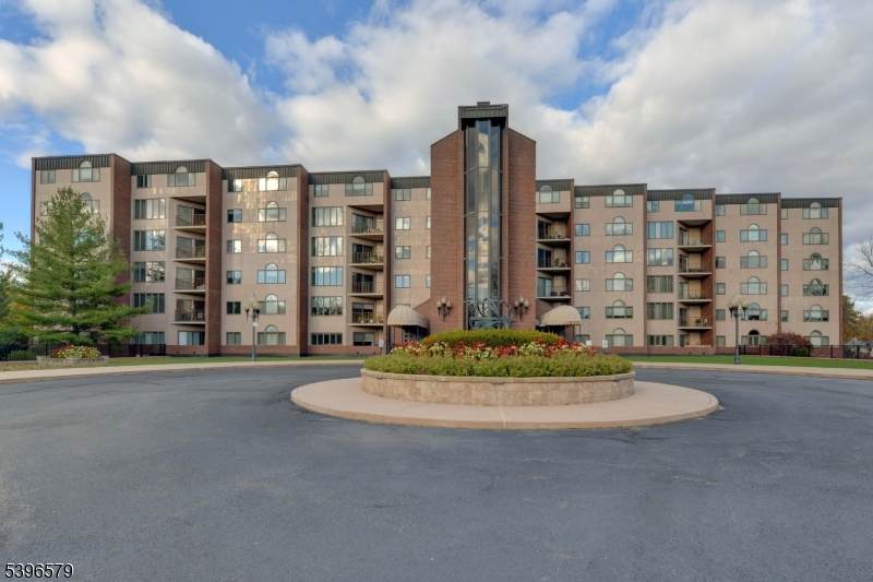 1360 Hamburg Tpke - Photo 1