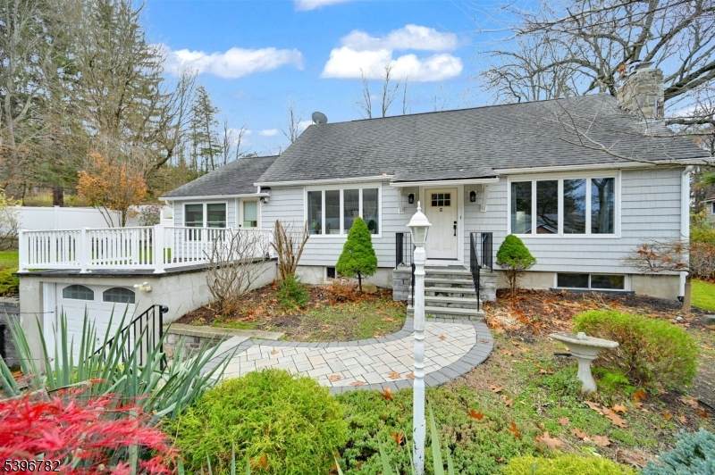 12 Richards St - Photo 1