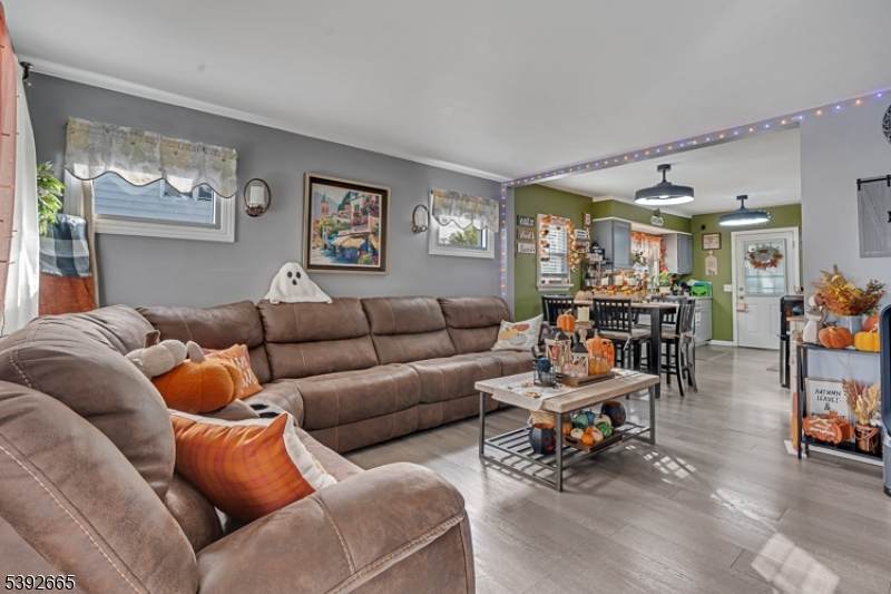 1315 Gress St - Photo 1