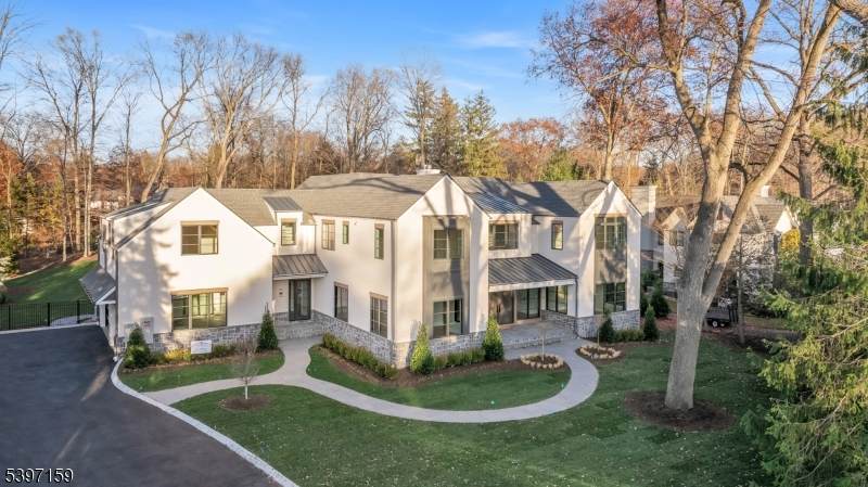 44 Orchard Rd - Photo 1