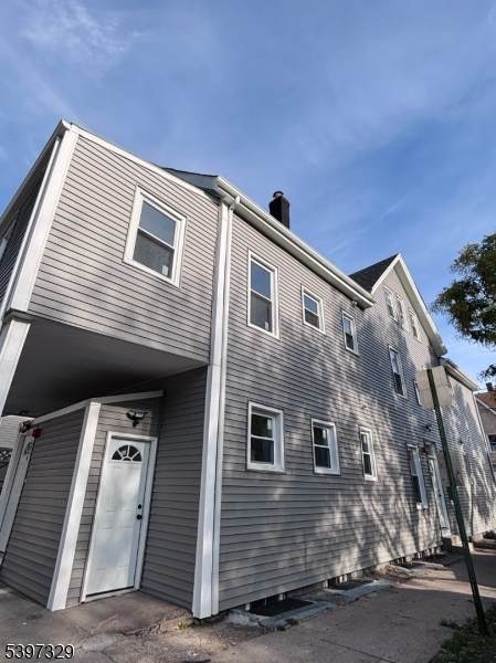 48 N York St - Photo 1