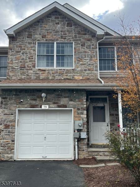 79 Rhyan Dr - Photo 1