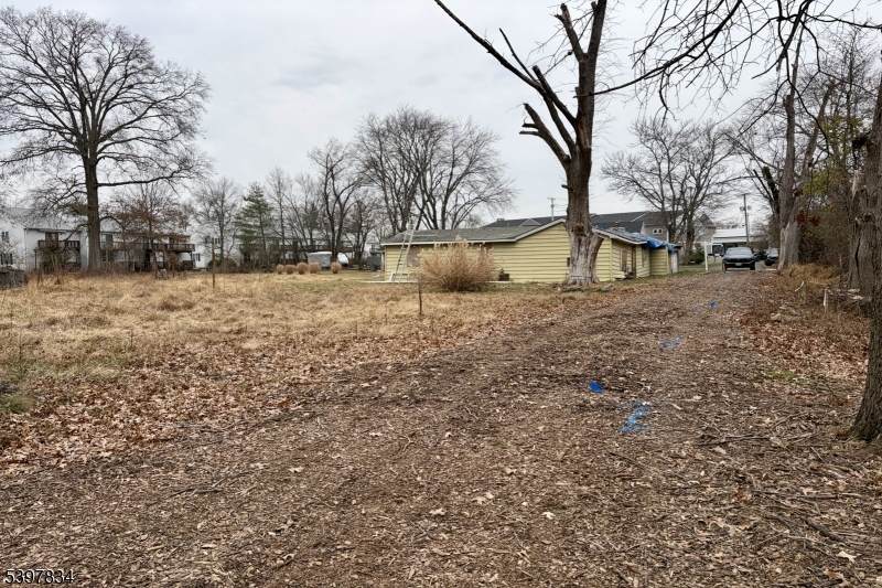 8 Reasoner Ln - Photo 1