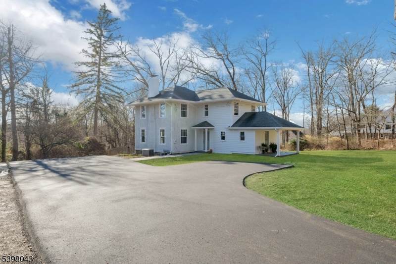 200 Mountainside Rd - Photo 1