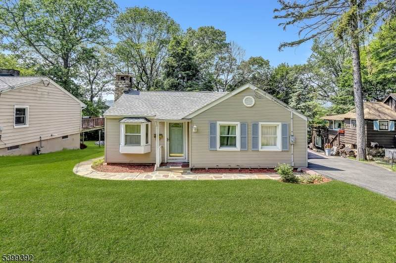 76 Hillside Rd - Photo 1