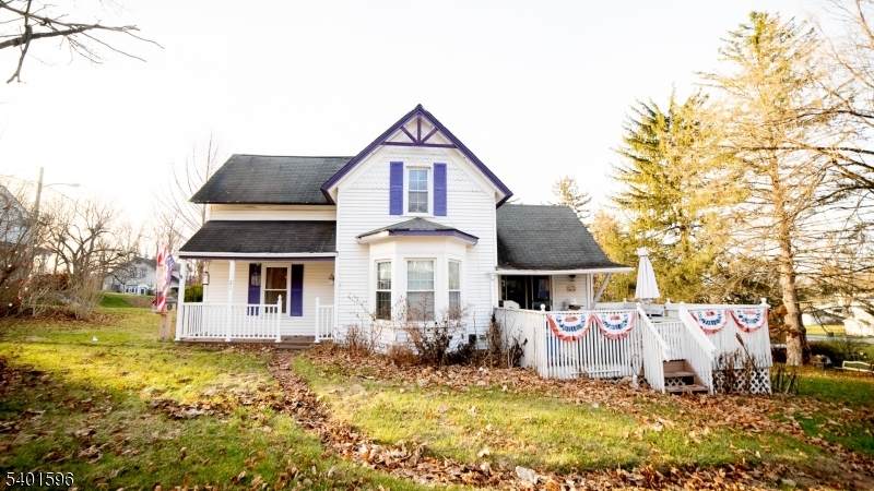 21 Edison Ave - Photo 1