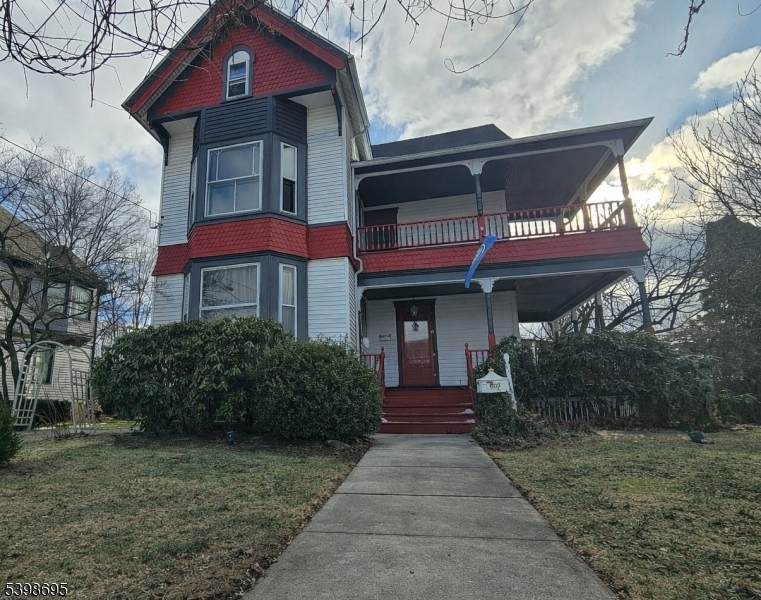 608 3rd St - Photo 1