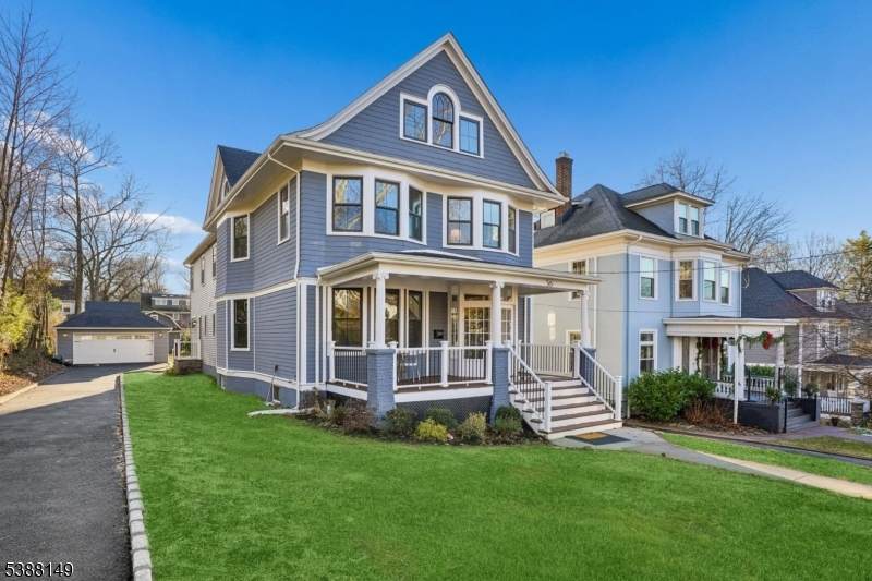 36 Oakview Ave - Photo 1