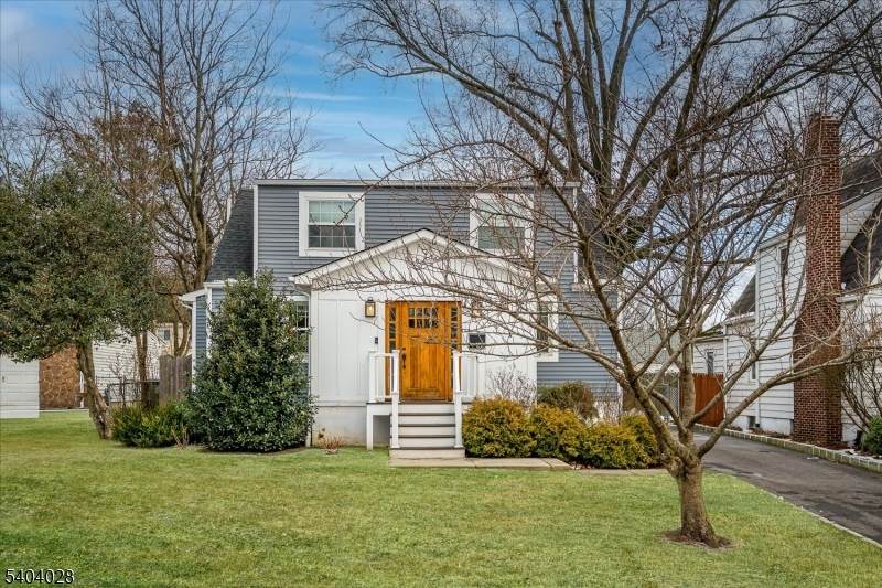 152 Fourth St - Photo 1