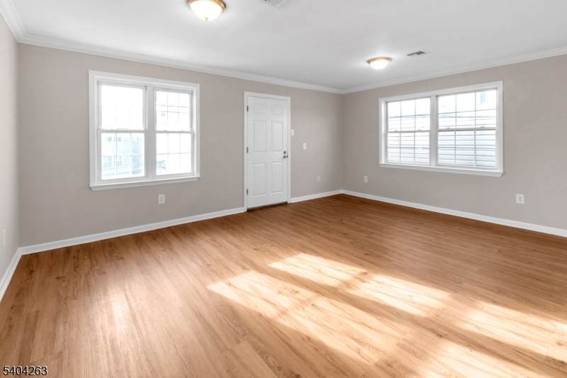 139 Inslee Pl - Photo 1