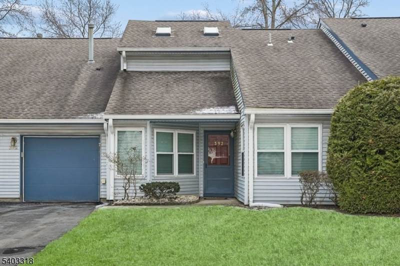 392 Bayberry Ct - Photo 1