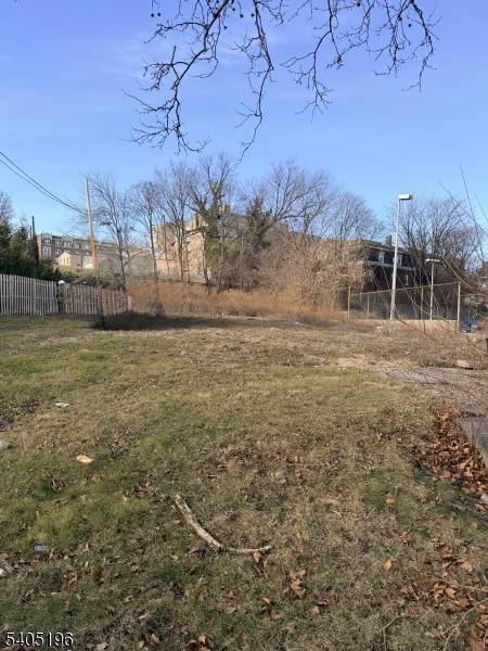 97 Clinton Ave - Photo 1