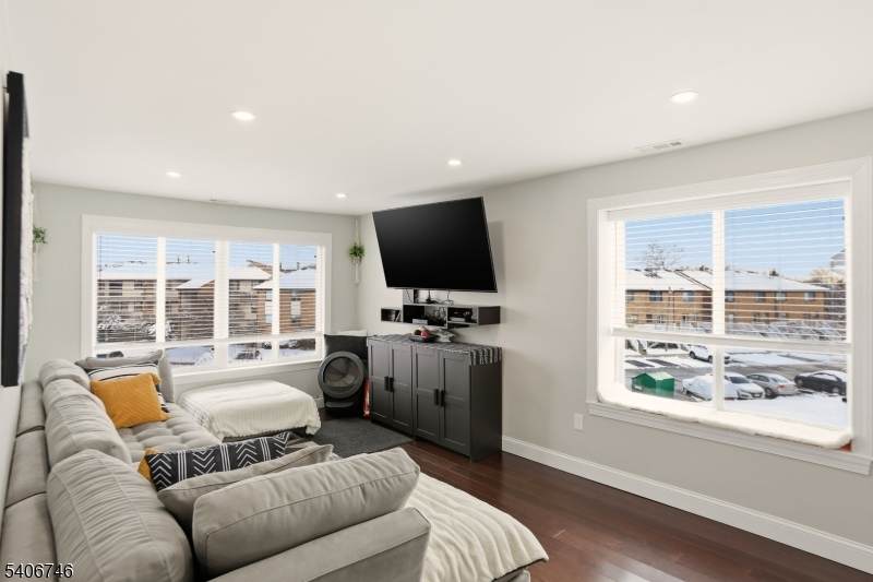 1506 Jesse Way - Photo 1