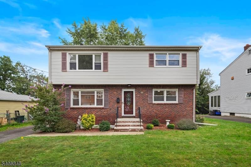 12 Stanchak Ct - Photo 1