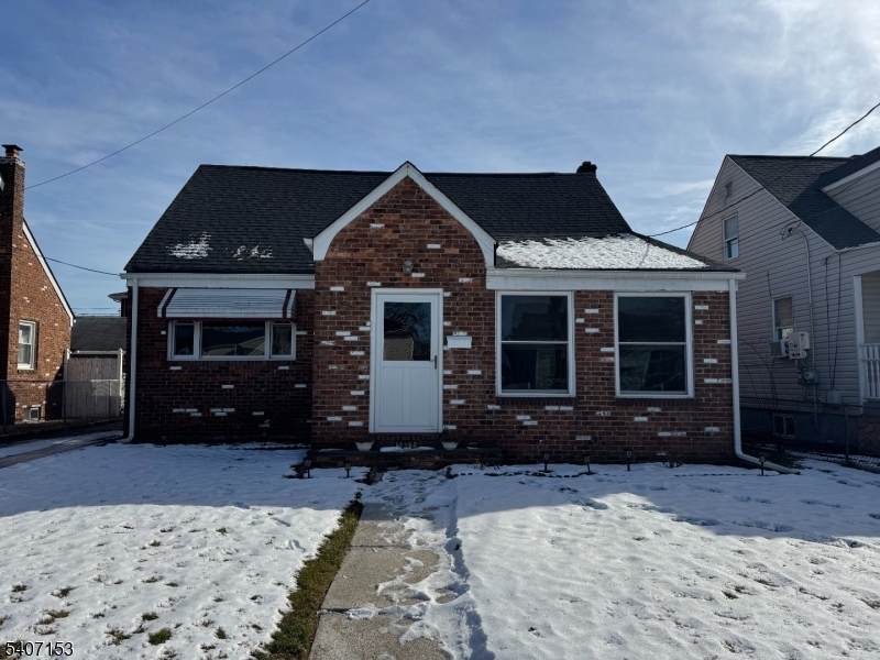 1632 Essex Ave - Photo 1