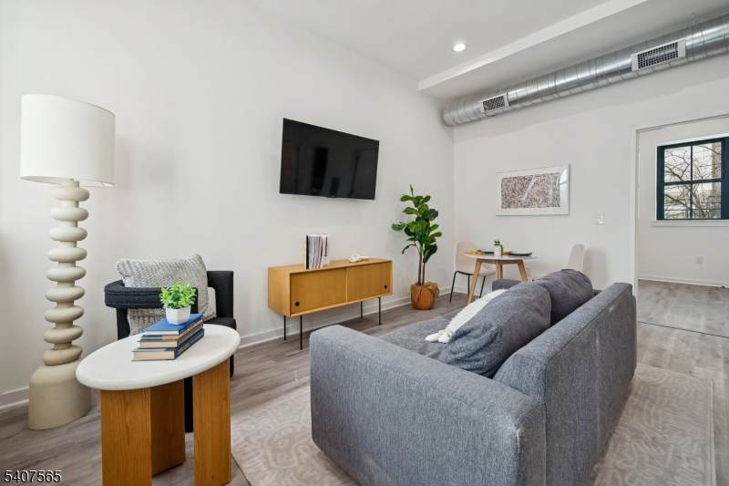 70 Roseville Ave - Photo 1