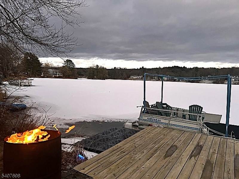 418 Lake Shore North - Photo 1