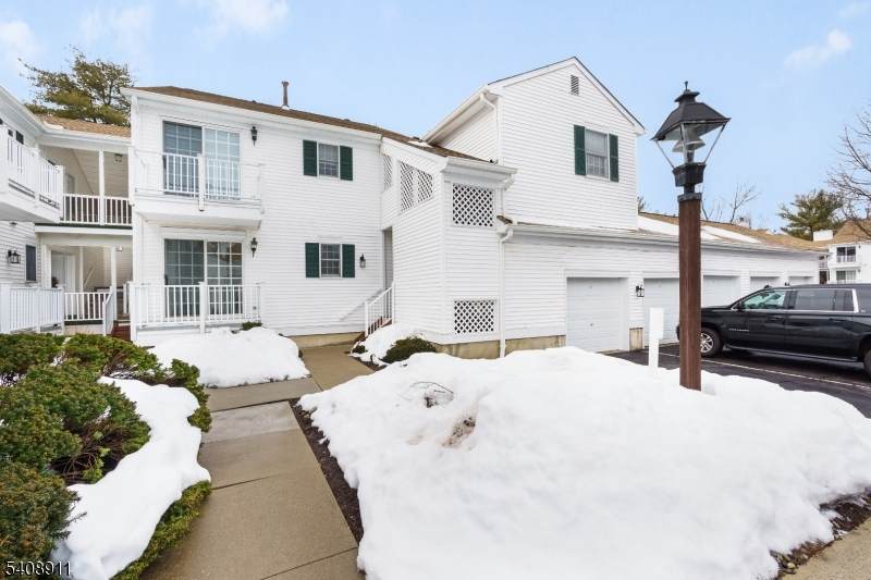 109 Alexandria Way - Photo 1