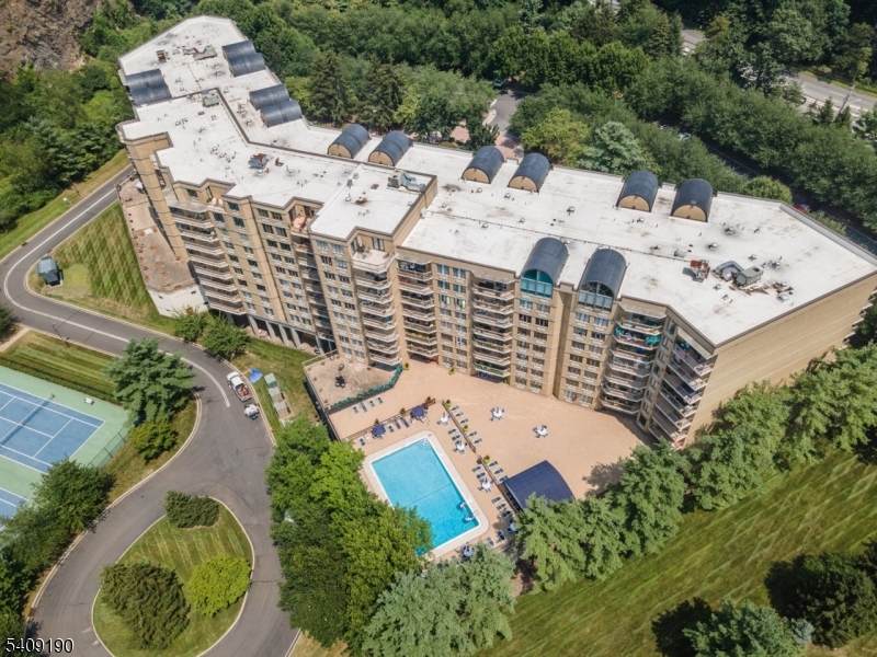 10 Smith Manor Blvd - Photo 1