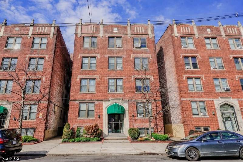 803 Avenue A - Photo 1