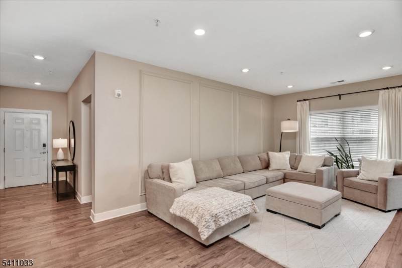 715 Stiller Ln - Photo 1