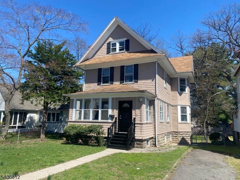 99 Lincoln St - Photo 1
