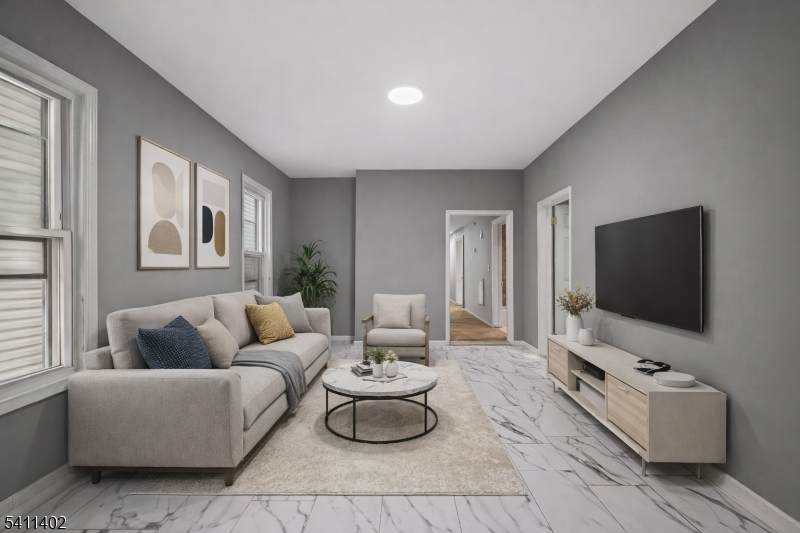 69 Graham Ave - Photo 1