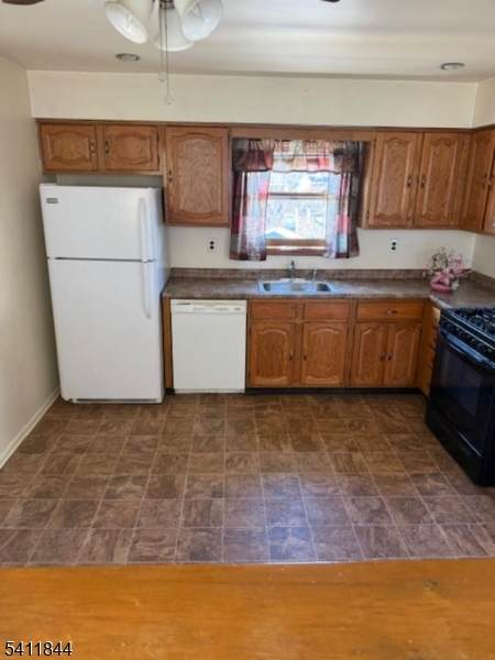55 Harrison St - Photo 1