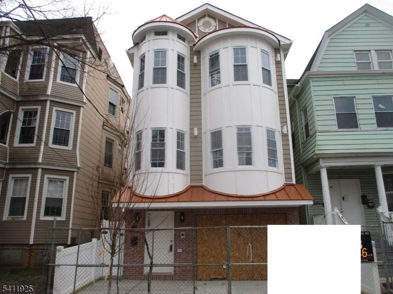 68 Lindsley Ave - Photo 1