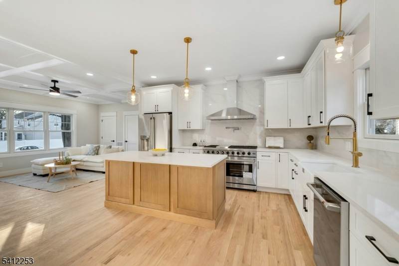 311 Victor St - Photo 1