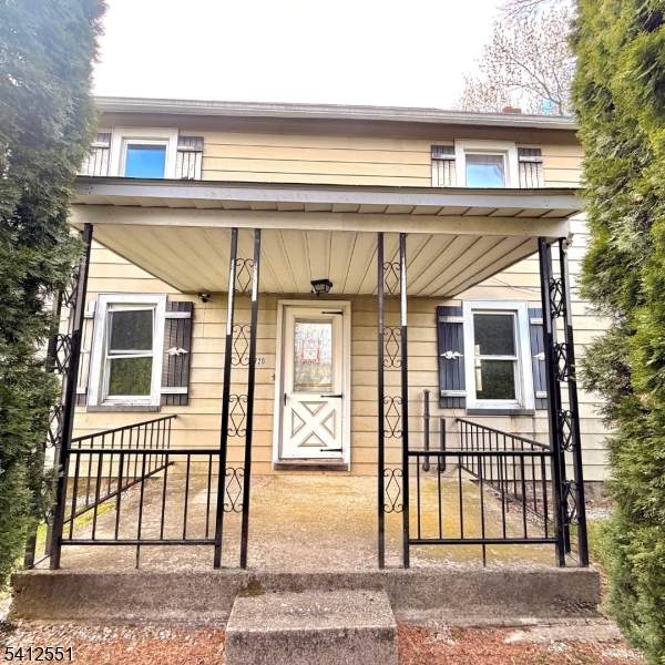 2720 River Rd - Photo 1