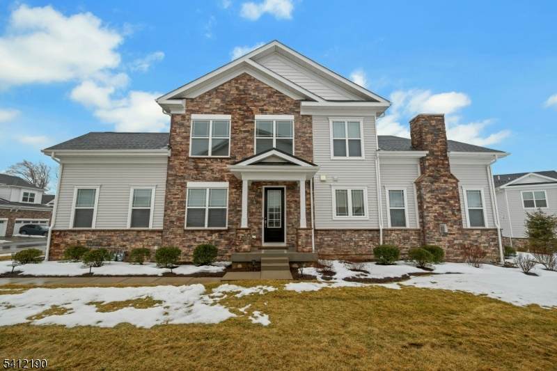 12 Stone Ct - Photo 1