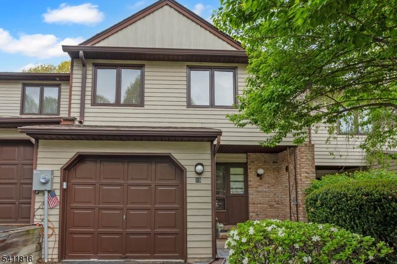 89 Stockton Ct - Photo 1