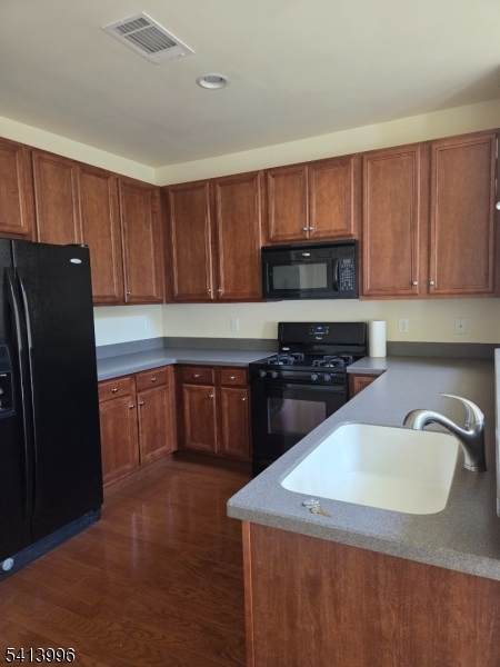 2411 Ramapo Ct - Photo 1