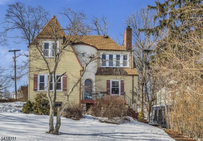 38 Hillside Ave - Photo 1