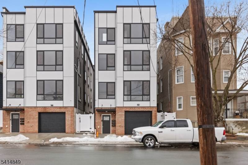 37 S 7Th St - Photo 1