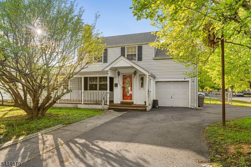 2261 Mountain Ave - Photo 1