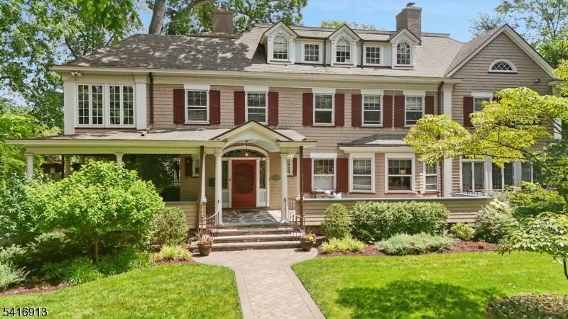 29 Hillcrest Rd - Photo 1