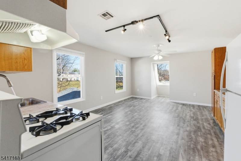 42 Cook Ave - Photo 1