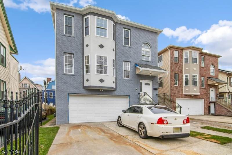 150 N Munn Ave - Photo 1